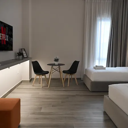 Cosmos Luxury טיראנה